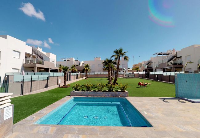 Apartamento en Torrevieja - Aguas Nuevas Family Res Top Floor 92 Apartamento en Torrevieja - Aguas Nuevas Family Res Top Floor 92