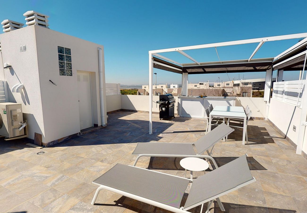 Apartamento en Torrevieja - Aguas Nuevas 194 Top Floor Family Res