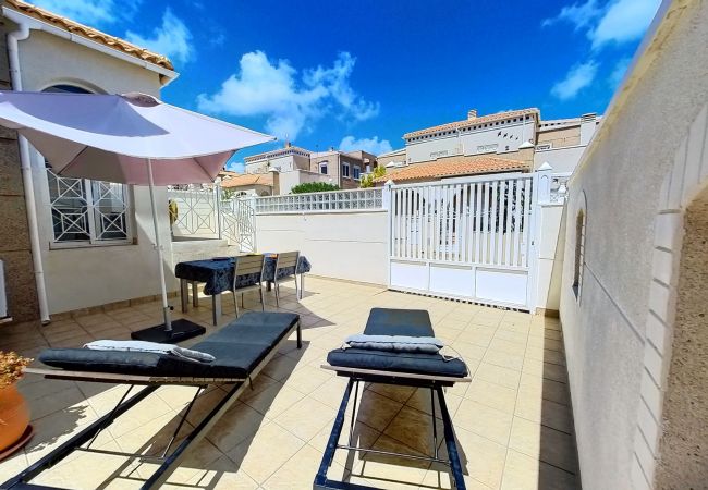Casa en Torrevieja - 3 Bed Quad House Altos De La Bahia Casa en Torrevieja - 3 Bed Quad House Altos De La Bahia