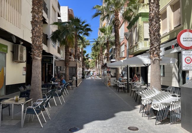 Apartamento en Torrevieja - Luxurious 2 Bed Central Penthouse Ático Apartamento en Torrevieja - Luxurious 2 Bed Central Penthouse Ático