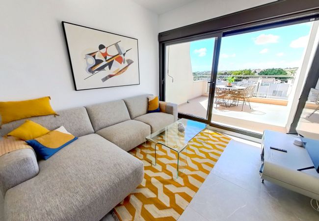 Apartamento en Orihuela Costa - Amazing 2 Bed 2 Bath Apartment Los Dolses