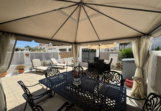 Casa adosada en Torrevieja - Spacious Townhouse Calas Blancas Beachside Casa adosada en Torrevieja - Spacious Townhouse Calas Blancas Beachside