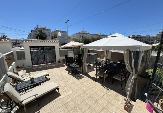 Casa adosada en Torrevieja - Spacious Townhouse Calas Blancas Beachside