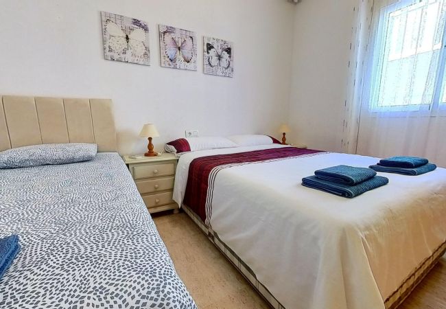Bungalow en Orihuela Costa - Beautiful Zeniamar Corner with Communal Pool Bungalow en Orihuela Costa - Beautiful Zeniamar Corner with Communal Pool