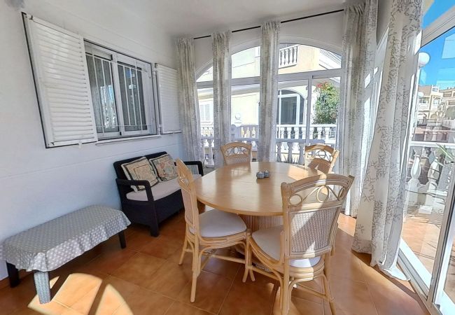 Bungalow en Orihuela Costa - Beautiful Zeniamar Corner with Communal Pool Bungalow en Orihuela Costa - Beautiful Zeniamar Corner with Communal Pool