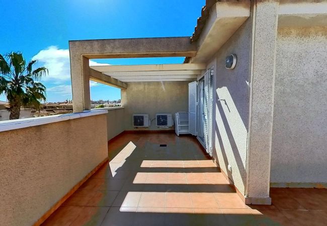 Bungalow en Orihuela Costa - Beautiful Zeniamar Corner with Communal Pool Bungalow en Orihuela Costa - Beautiful Zeniamar Corner with Communal Pool