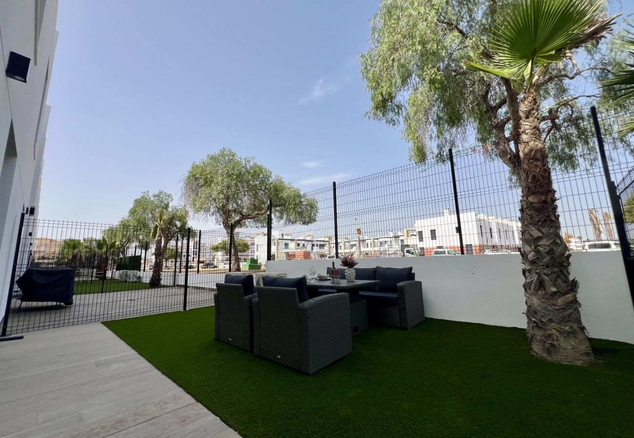 Apartamento en Orihuela Costa - Beautiful Ground Floor Apartment in Innova Beach R