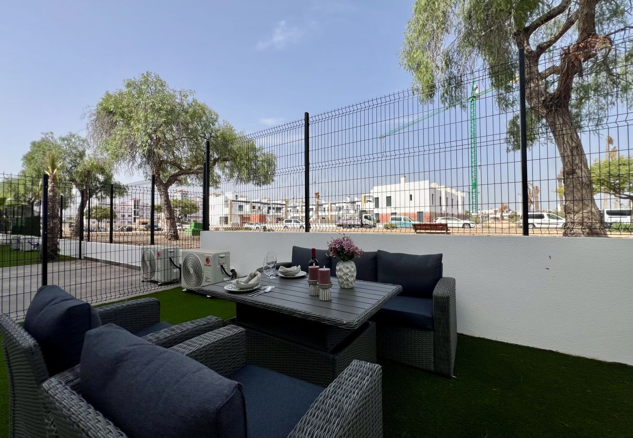 Apartamento en Orihuela Costa - Beautiful Ground Floor Apartment in Innova Beach R