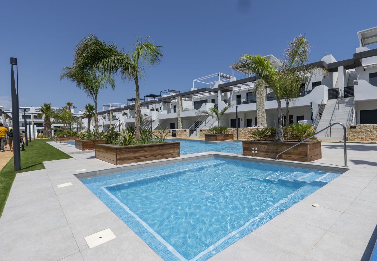 Apartamento en Orihuela Costa - Beautiful Ground Floor Apartment in Innova Beach R