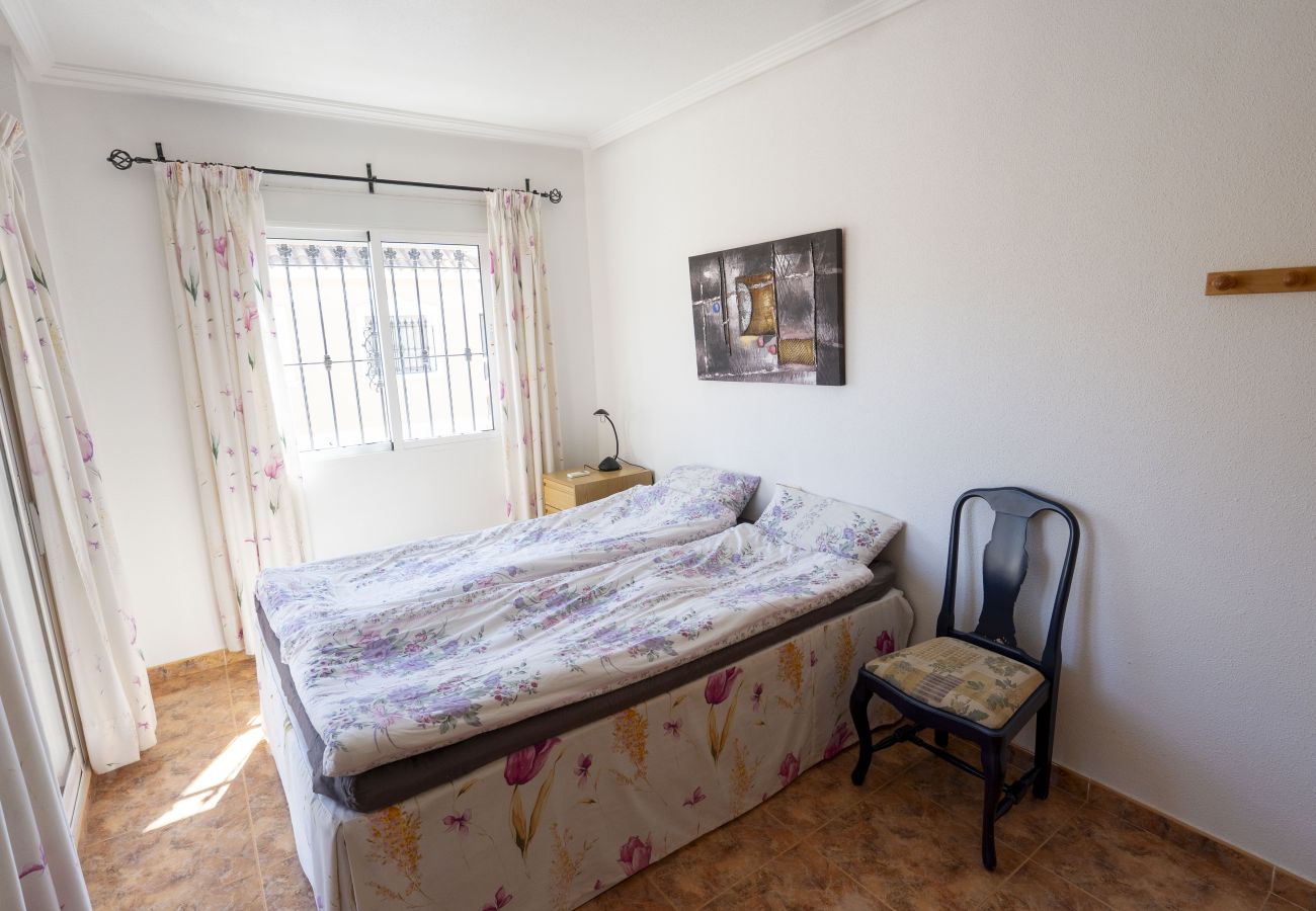 Casa en Cabo Roig - Spacious Vista Azul Quad House in Cabo Roig