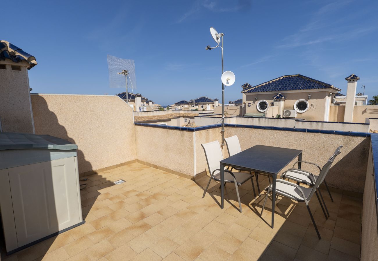 Casa en Cabo Roig - Spacious Vista Azul Quad House in Cabo Roig