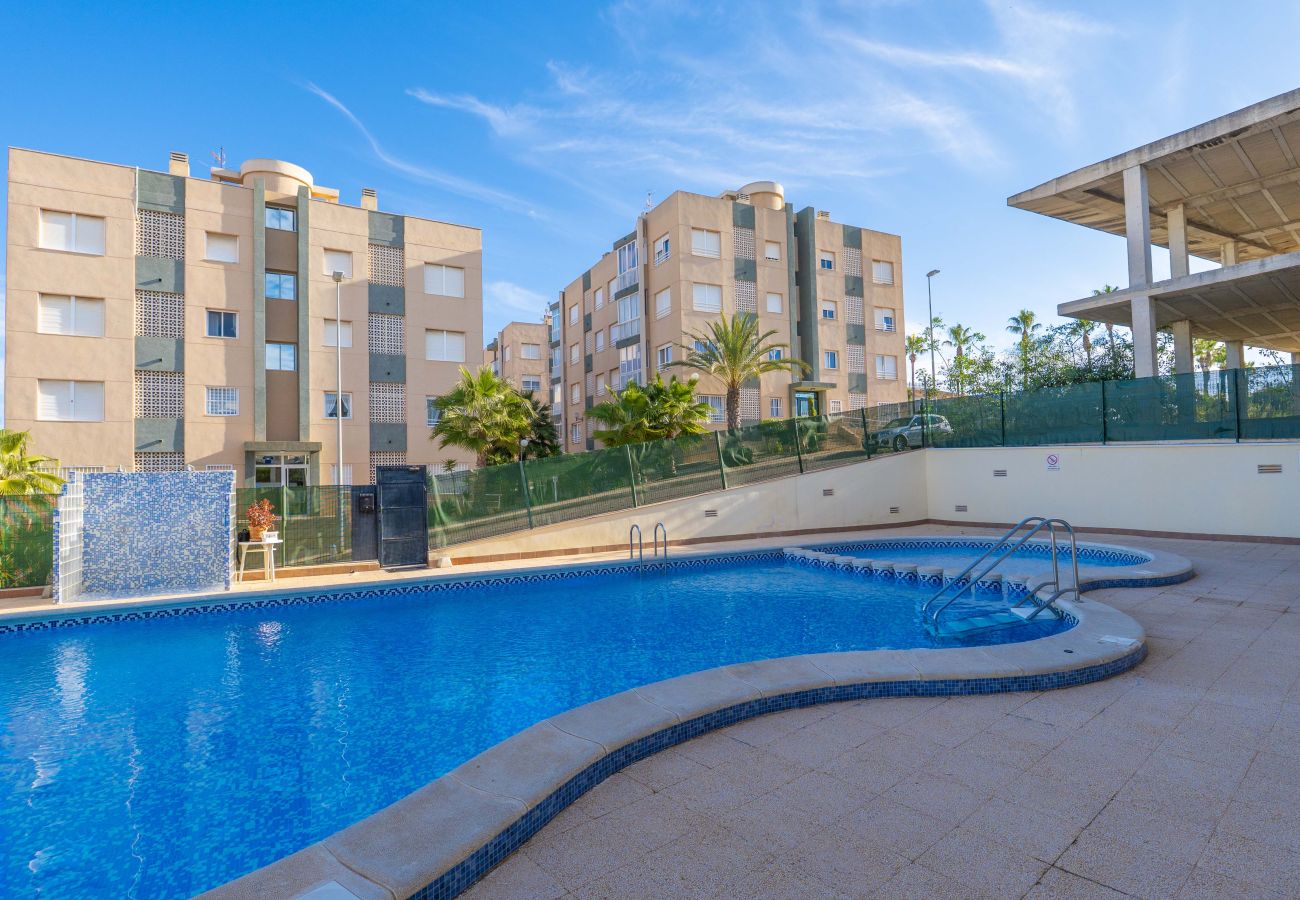 Apartamento en Torrevieja - Los Leandros 3 bed 2 bath