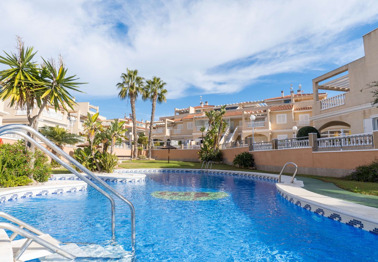 Apartamento en Orihuela Costa - Amazing Zeniamar House with communal Pool