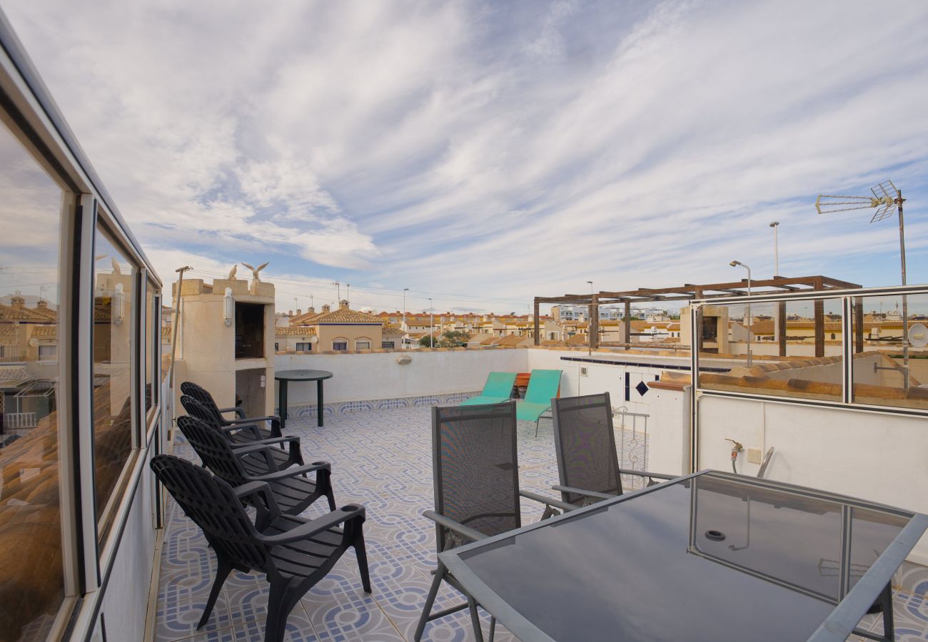 Apartamento en Orihuela - Well Located 2 bed with Spacious Solarium
