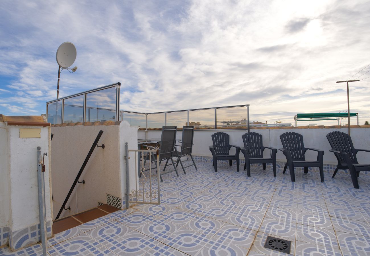 Apartamento en Orihuela - Well Located 2 bed with Spacious Solarium