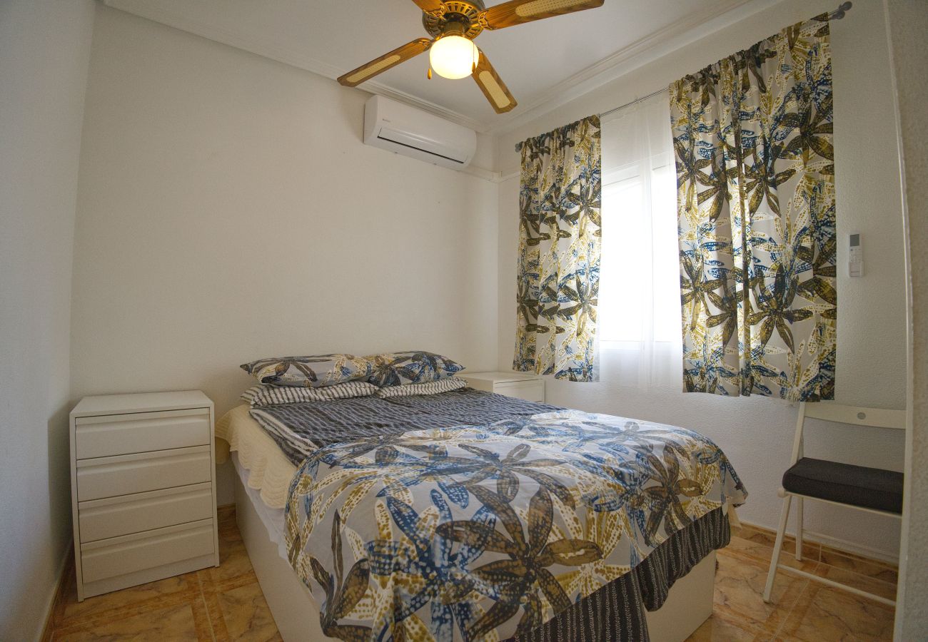 Apartamento en Orihuela - Well Located 2 bed with Spacious Solarium