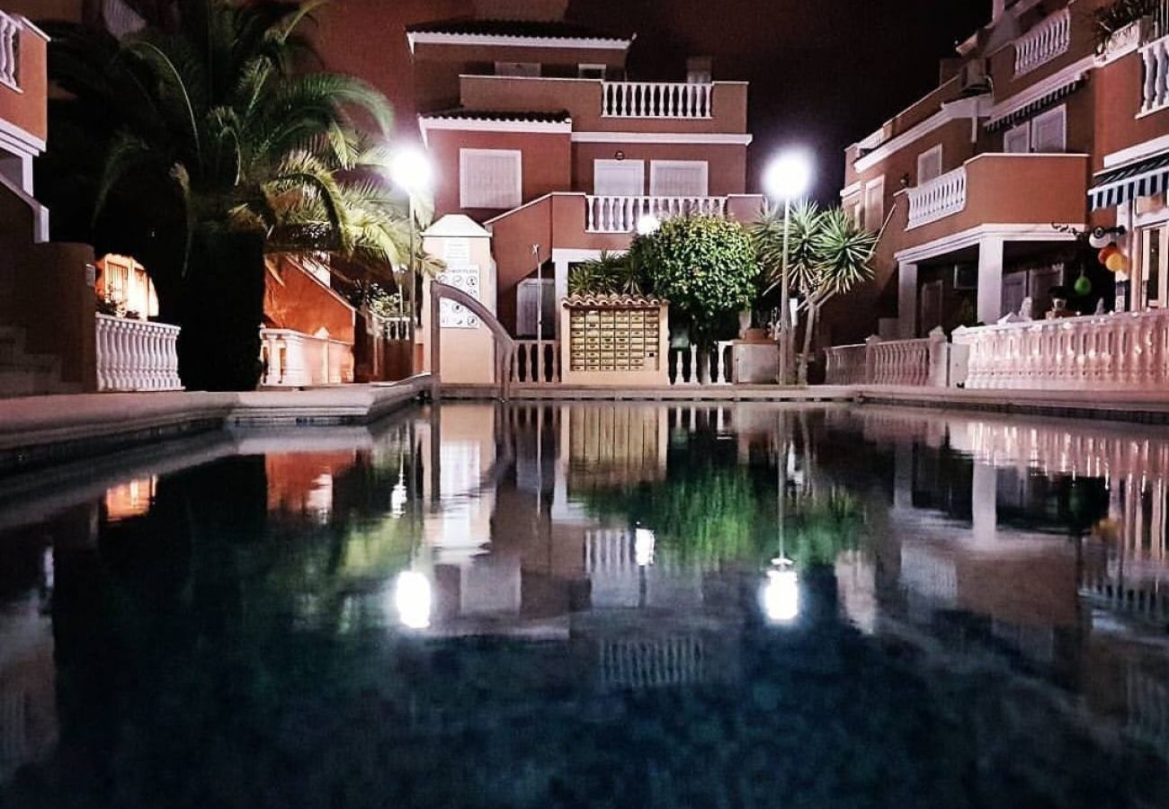 Apartamento en Torrevieja - Mar Azul Sea Side Apartment