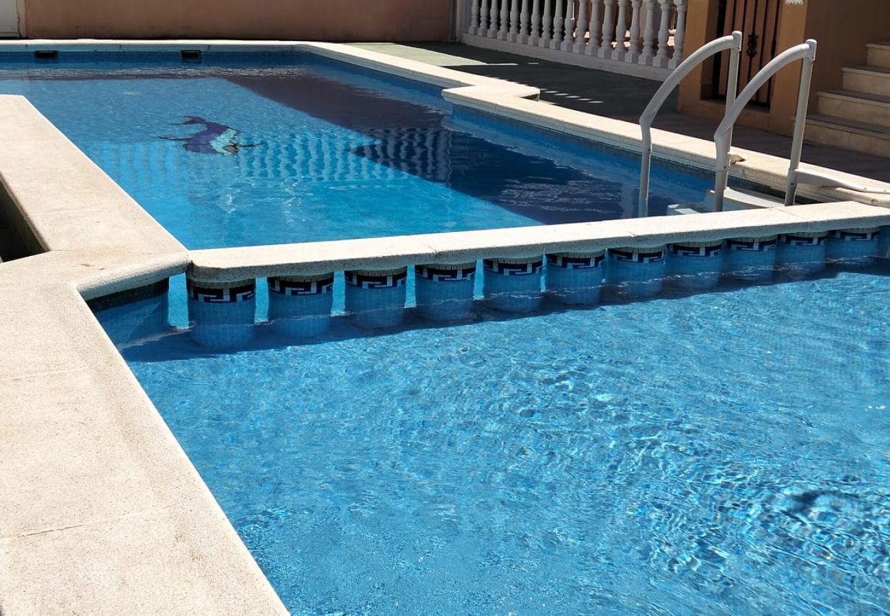 Apartamento en Torrevieja - Mar Azul Sea Side Apartment