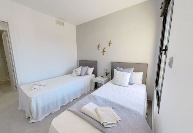 Leilighet i Orihuela Costa - Amazing 2 Bed 2 Bath Apartment Los Dolses