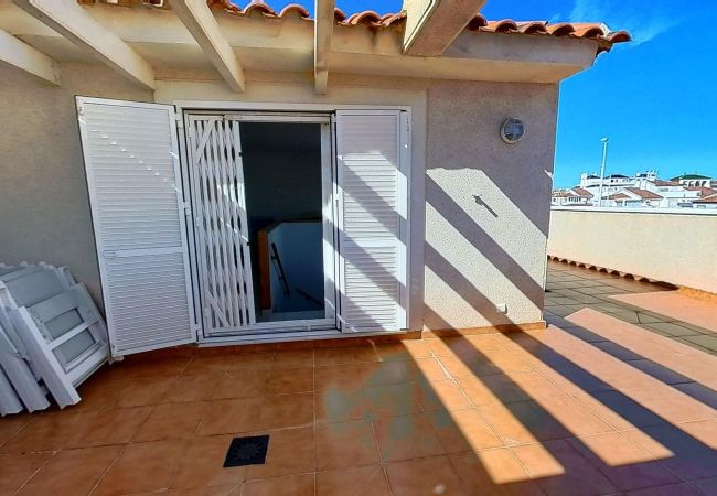 Bungalow i Orihuela Costa - Beautiful Zeniamar Corner with Communal Pool Bungalow i Orihuela Costa - Beautiful Zeniamar Corner with Communal Pool