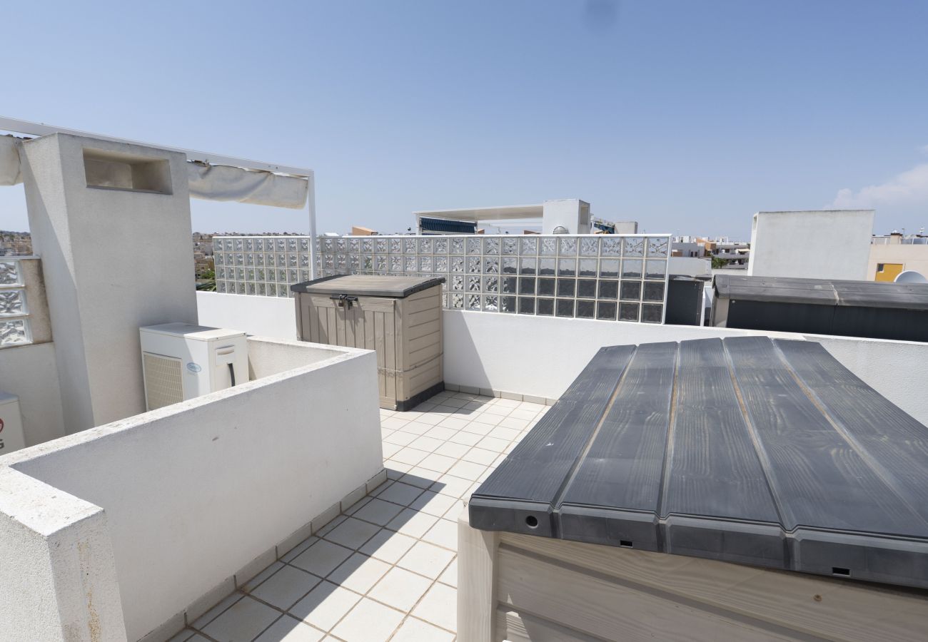 Leilighet i Orihuela Costa - Amazingly Located La Calma P2 21B Penthouse Apartm