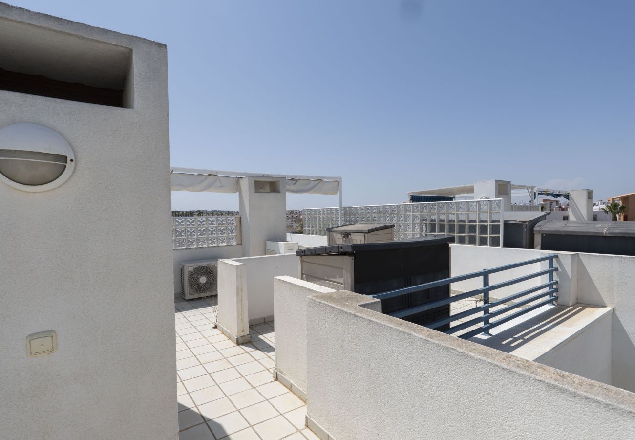 Leilighet i Orihuela Costa - Amazingly Located La Calma P2 21B Penthouse Apartm