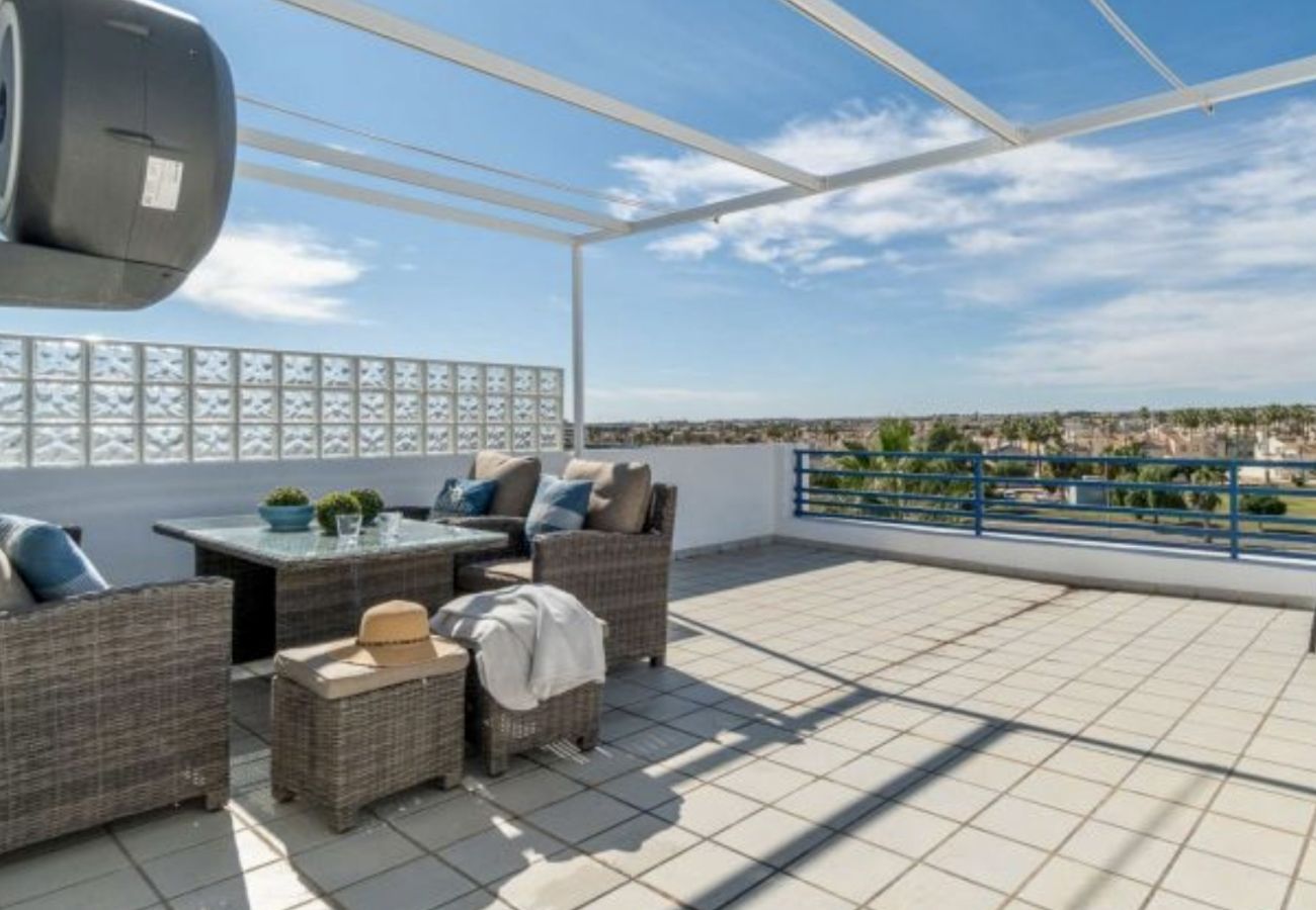 Leilighet i Orihuela Costa - Amazingly Located La Calma P2 21B Penthouse Apartm