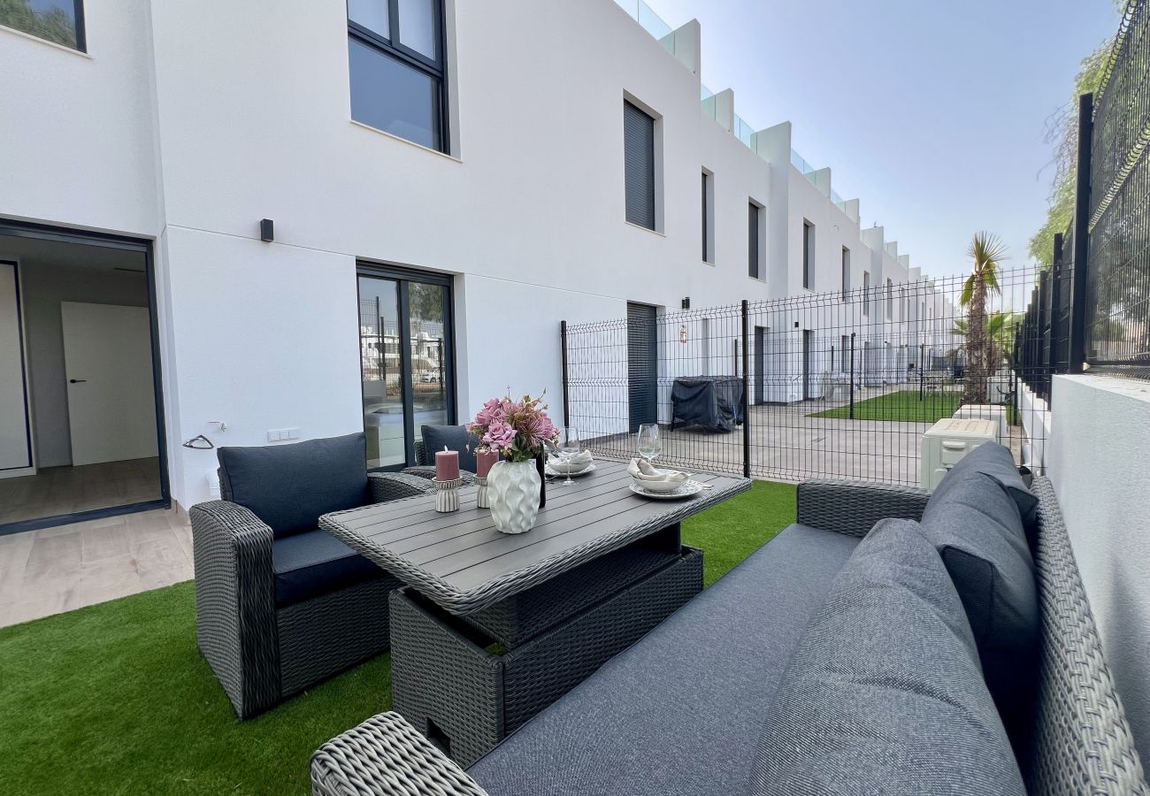 Leilighet i Orihuela Costa - Beautiful Ground Floor Apartment in Innova Beach R