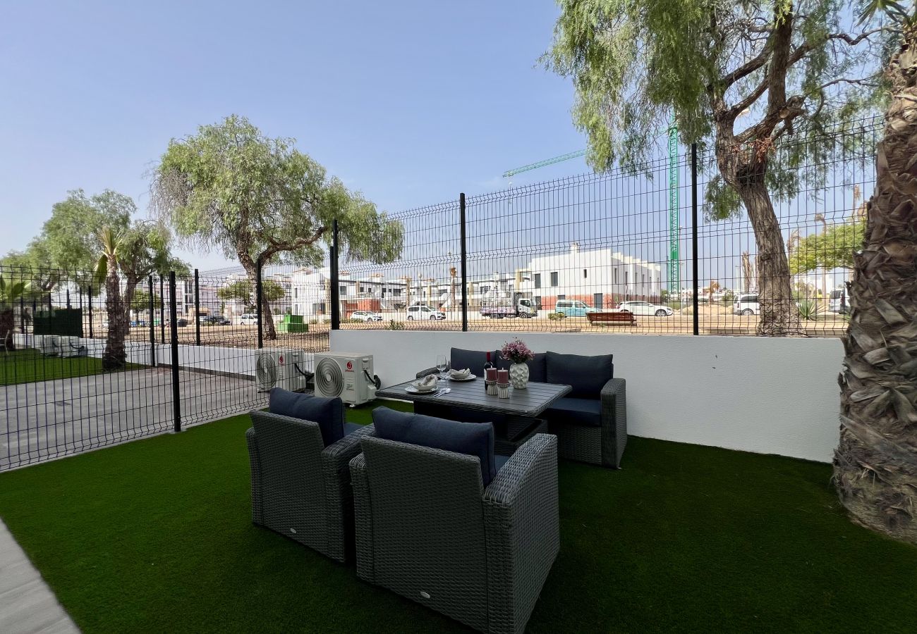 Leilighet i Orihuela Costa - Beautiful Ground Floor Apartment in Innova Beach R