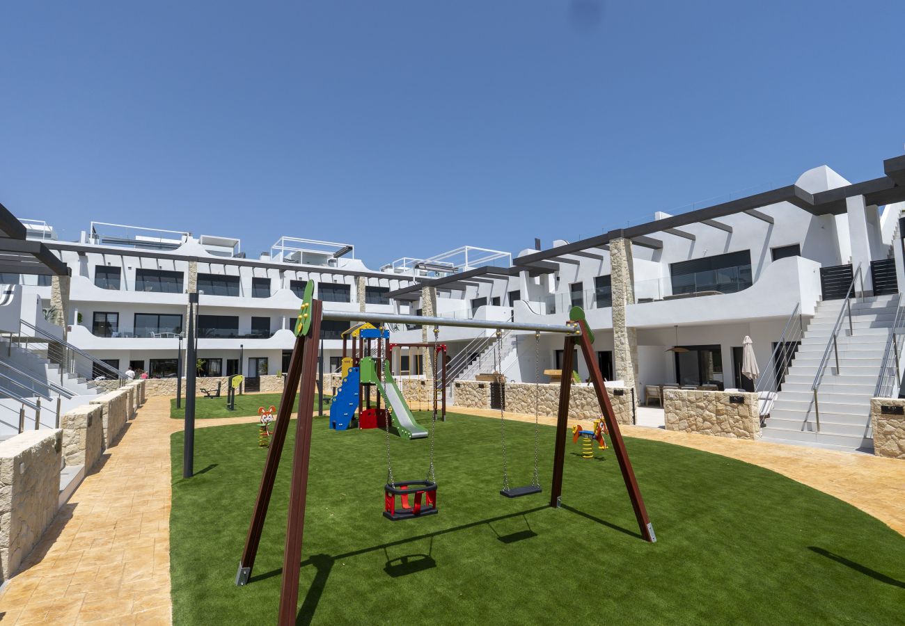 Leilighet i Orihuela Costa - Beautiful Ground Floor Apartment in Innova Beach R