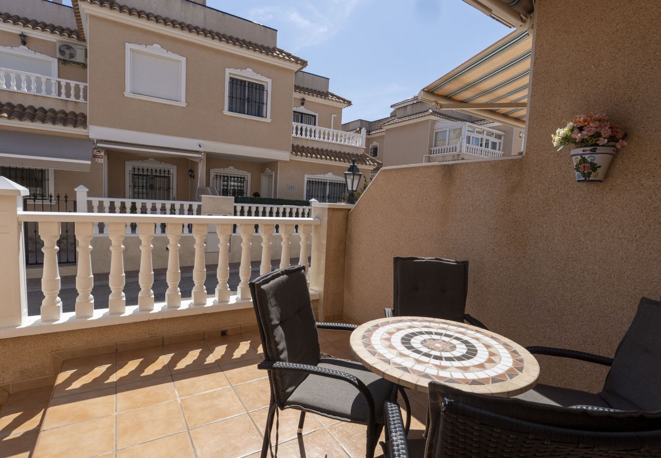 Hus i Cabo Roig - Spacious Vista Azul Quad House in Cabo Roig