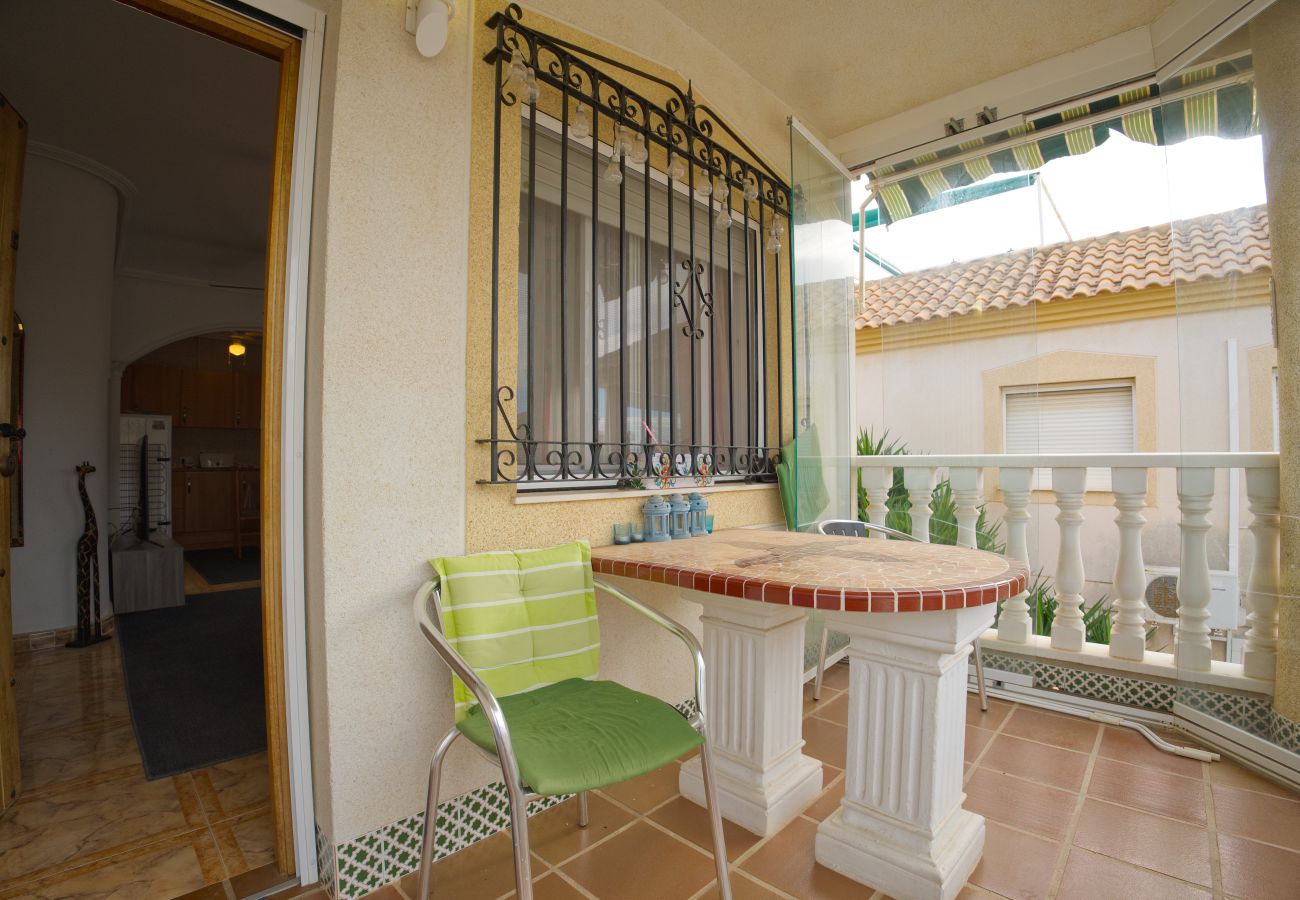 Leilighet i Orihuela - Well Located 2 bed with Spacious Solarium