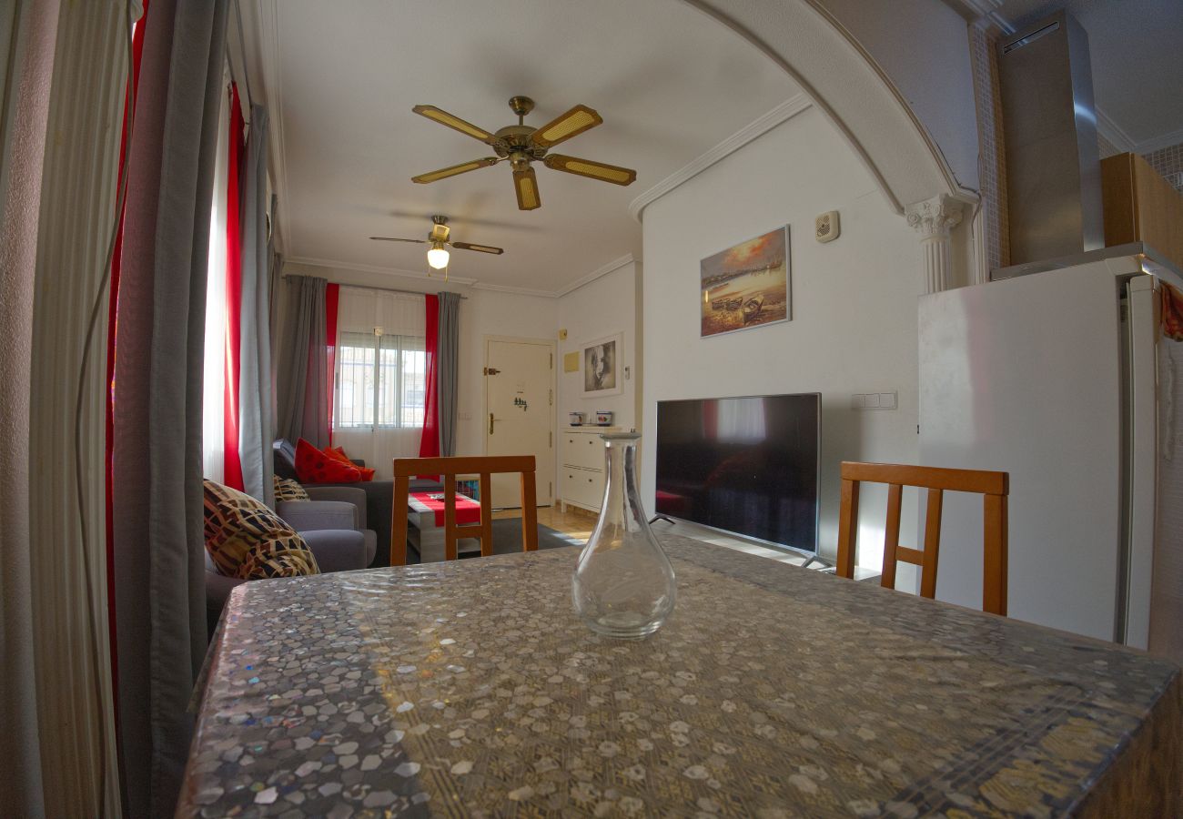 Leilighet i Orihuela - Well Located 2 bed with Spacious Solarium
