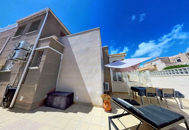 House in Torrevieja - 3 Bed Quad House Altos De La Bahia