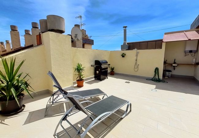 Apartment in Torrevieja - Luxurious 2 Bed Central Penthouse Ático