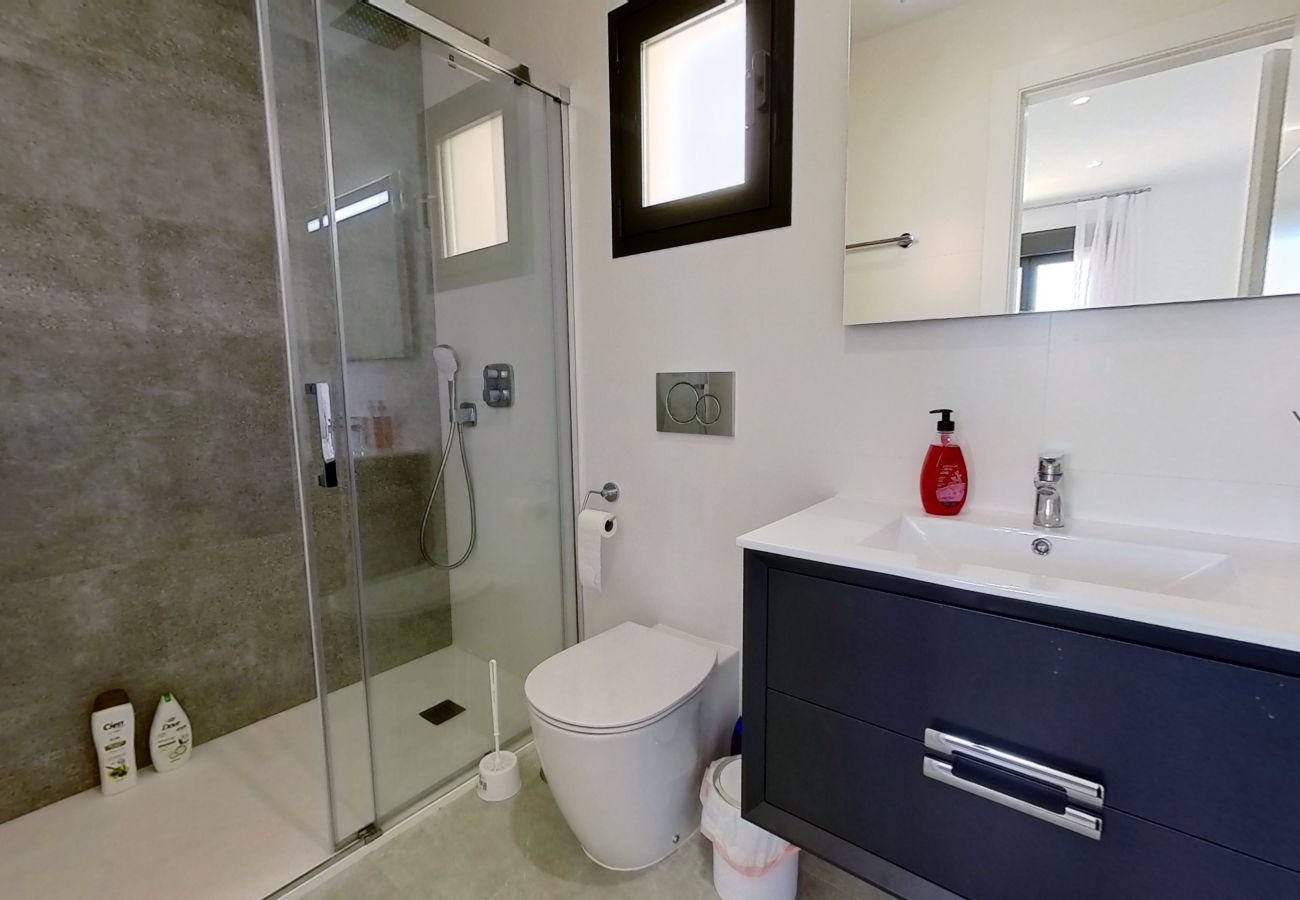 Apartment in Orihuela Costa - Amazing 2 Bed 2 Bath Apartment Los Dolses