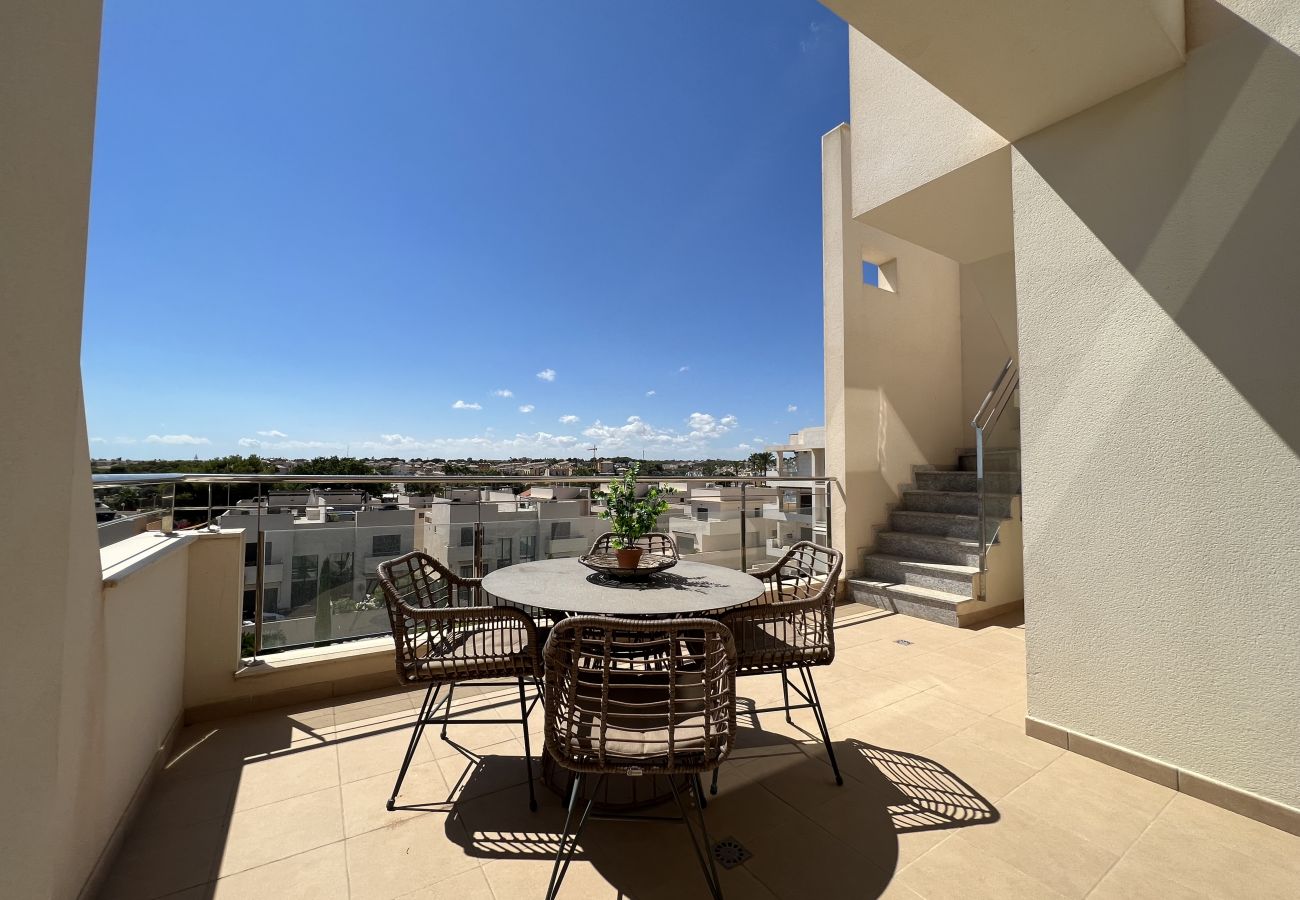 Apartment in Orihuela Costa - Amazing 2 Bed 2 Bath Apartment Los Dolses