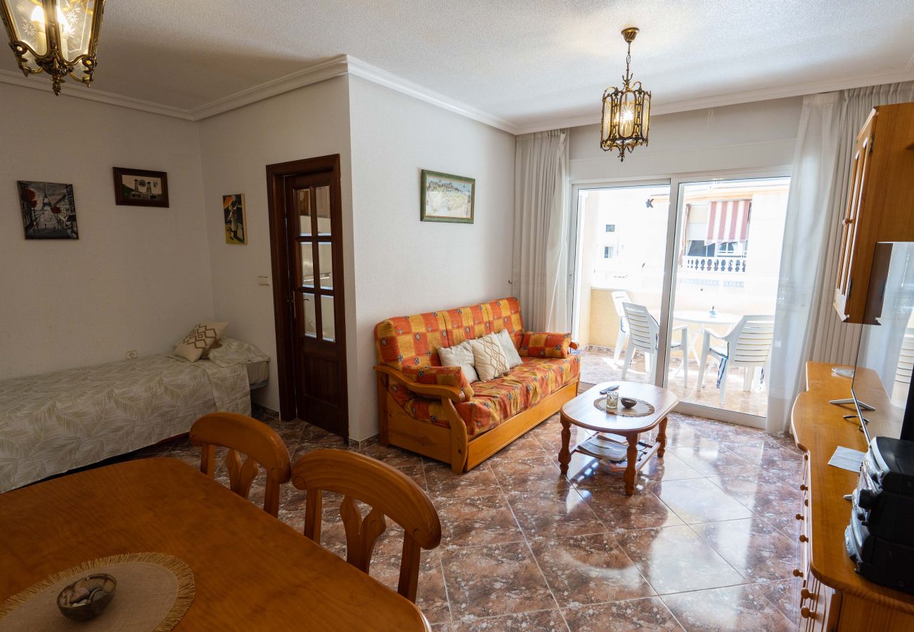 Apartment in Torrevieja - MARIBLANCA 300m To The Beach 2nd Floor Apartment