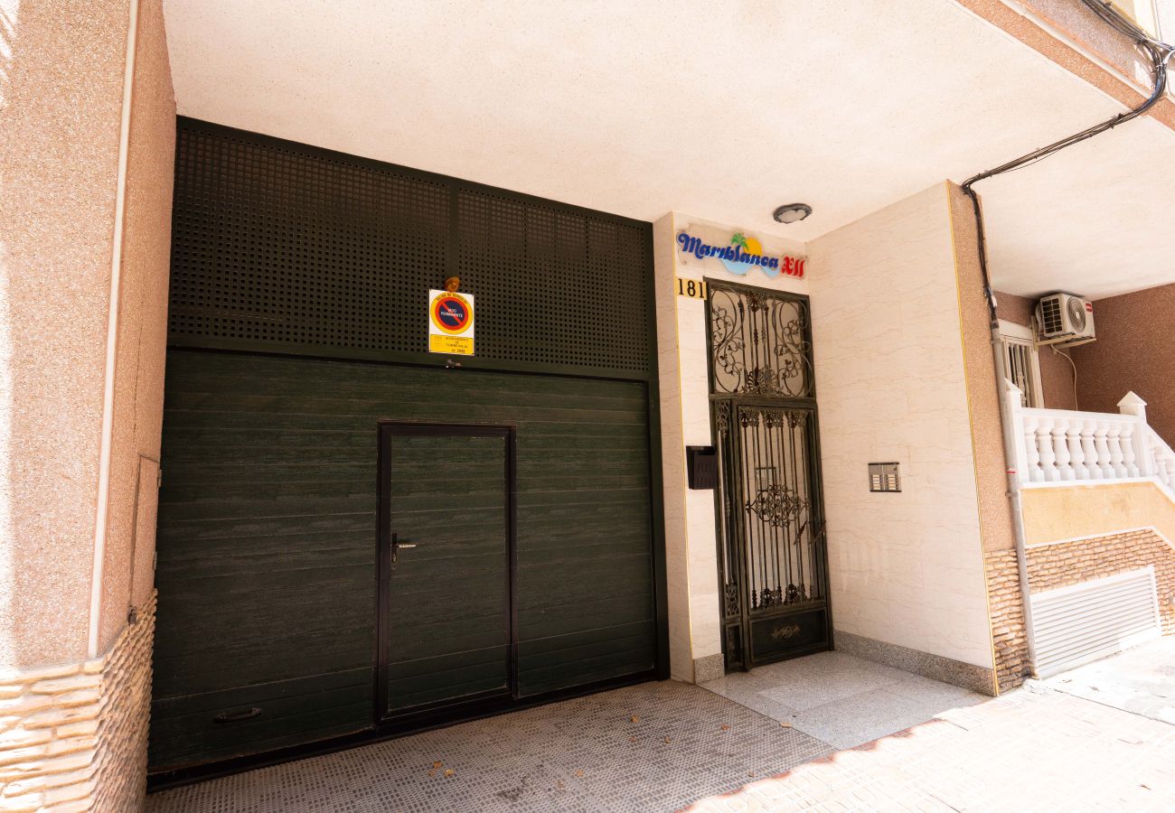 Apartment in Torrevieja - MARIBLANCA 300m To The Beach 2nd Floor Apartment