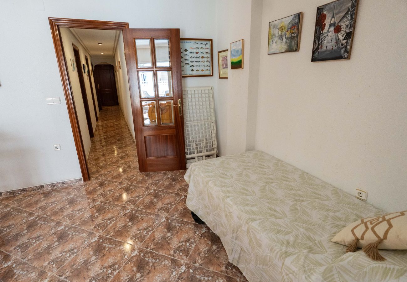 Apartment in Torrevieja - MARIBLANCA 300m To The Beach 2nd Floor Apartment