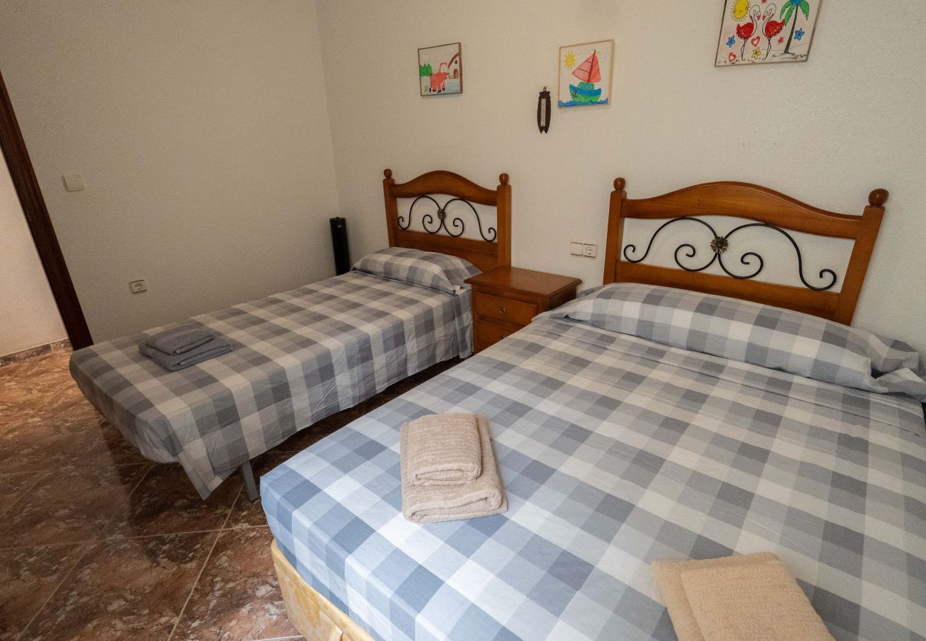 Apartment in Torrevieja - MARIBLANCA 300m To The Beach 2nd Floor Apartment