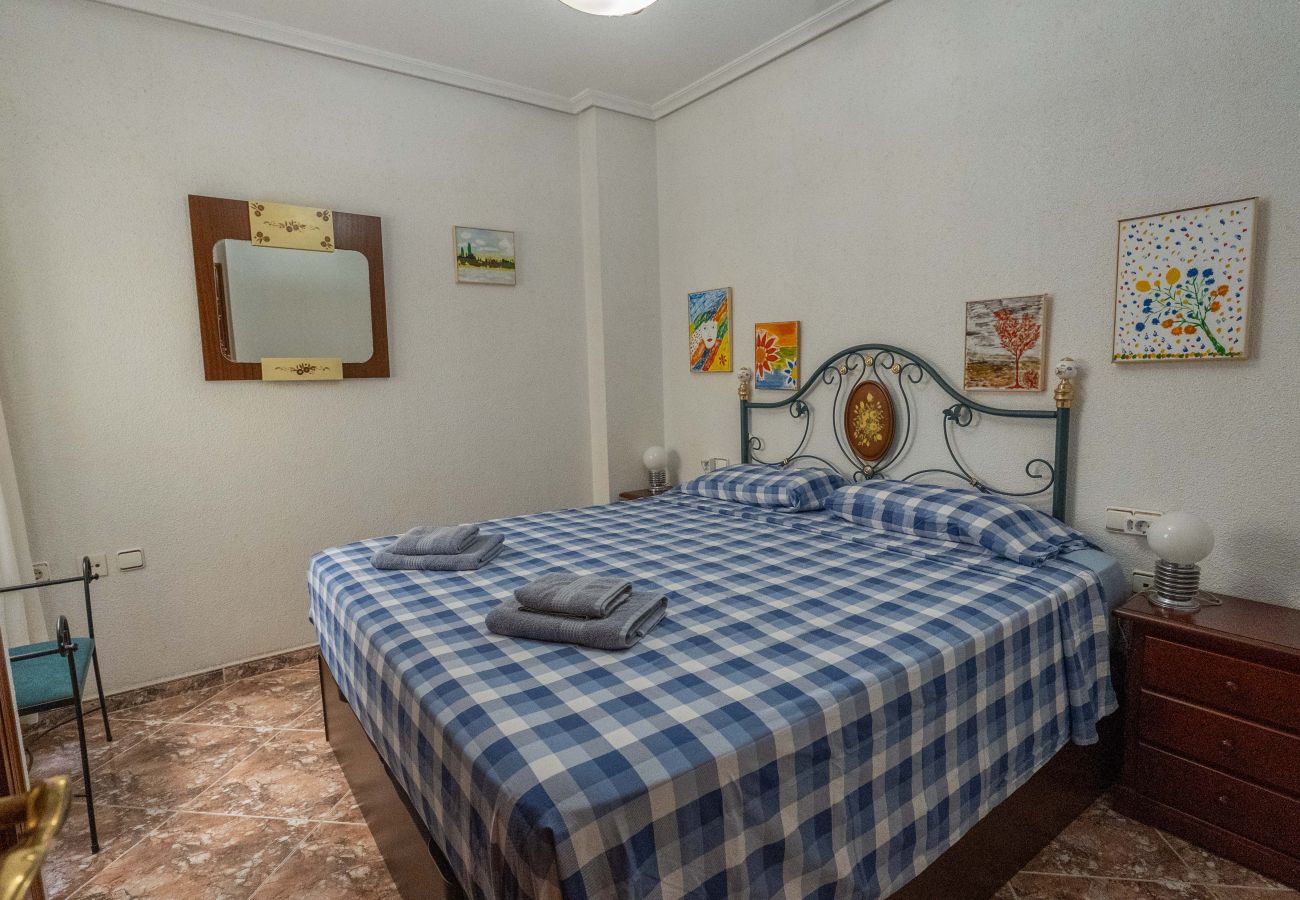 Apartment in Torrevieja - MARIBLANCA 300m To The Beach 2nd Floor Apartment