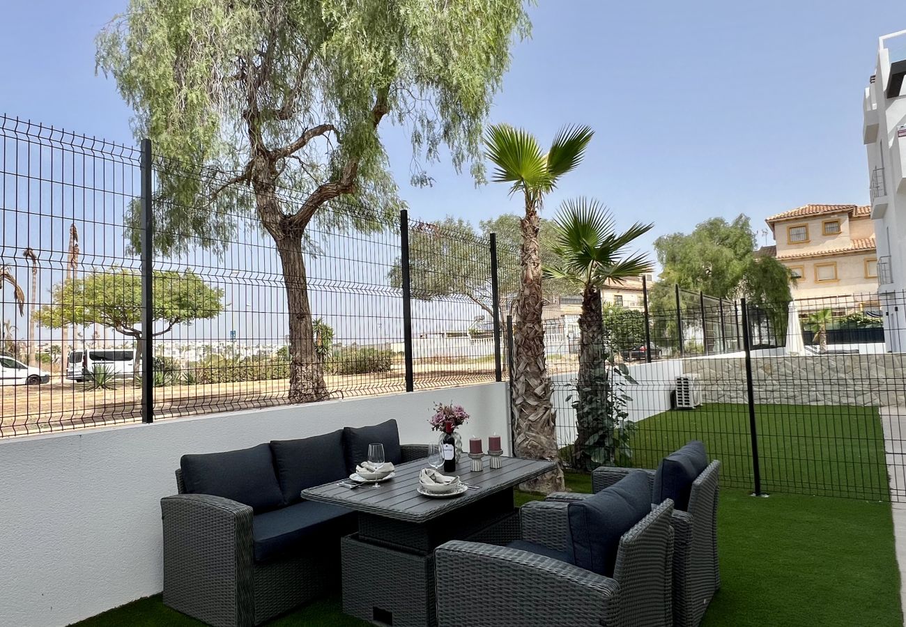 Apartment in Orihuela Costa - Beautiful Ground Floor Apartment in Innova Beach R