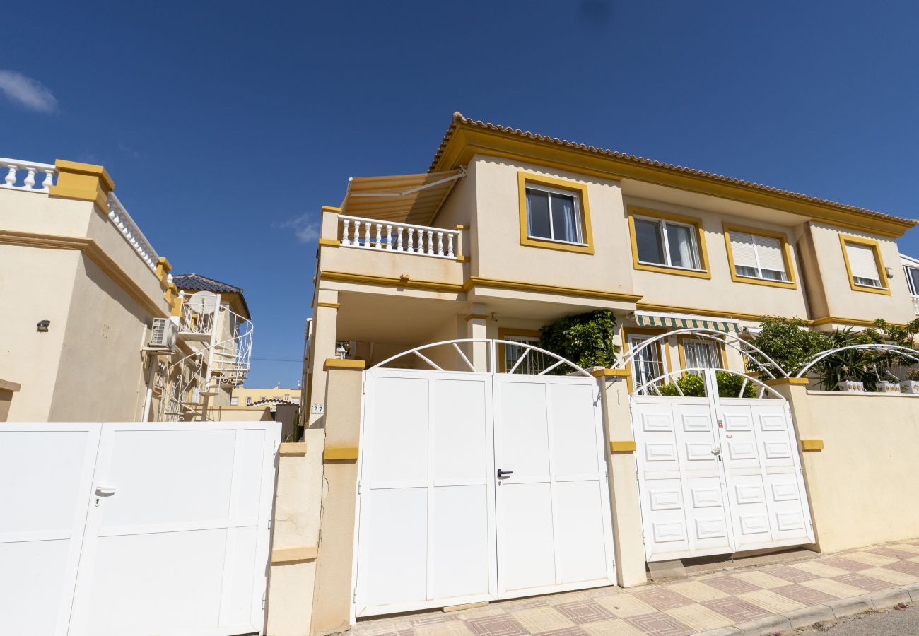 Apartment in Orihuela Costa - Lovely Apartment in Residencial Sol De Mar