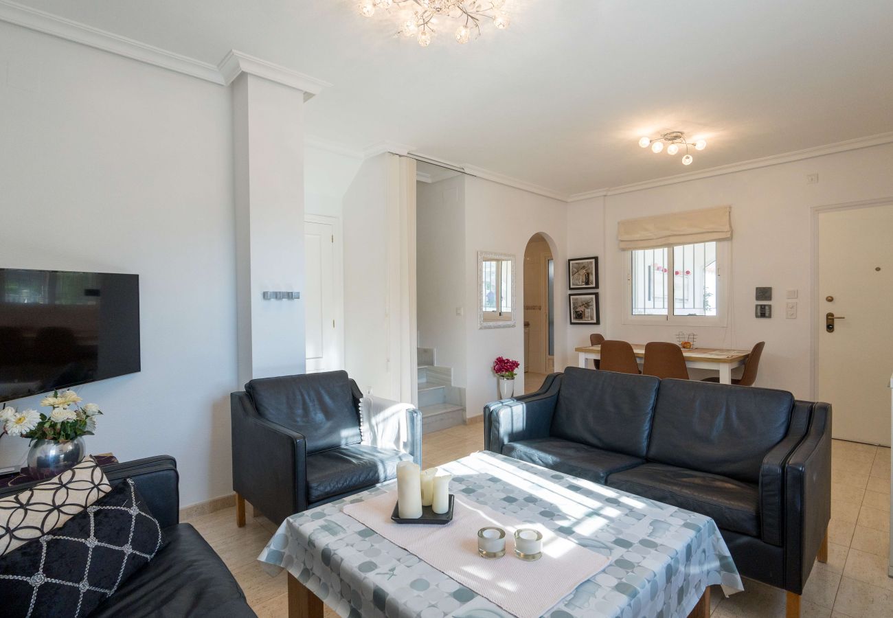 Apartment in Orihuela Costa - Amazing Zeniamar House with communal Pool