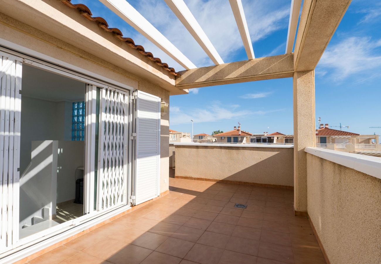 Apartment in Orihuela Costa - Amazing Zeniamar House with communal Pool