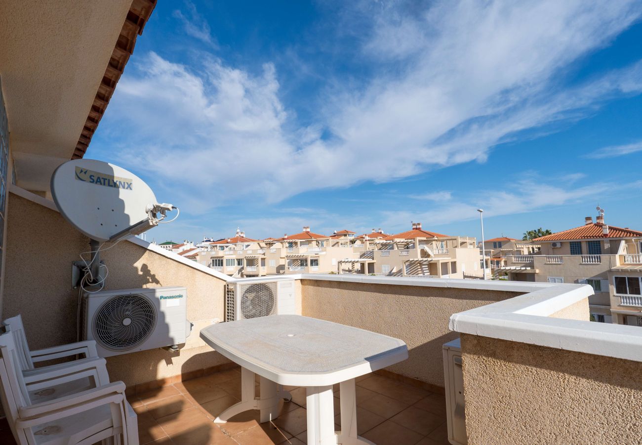 Apartment in Orihuela Costa - Amazing Zeniamar House with communal Pool